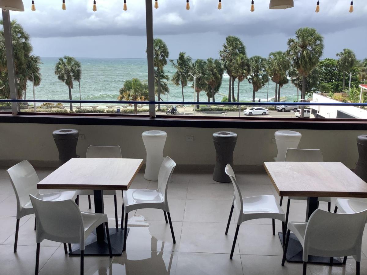 Hotel Blue Malecon And Spa Santo Domingo Bagian luar foto